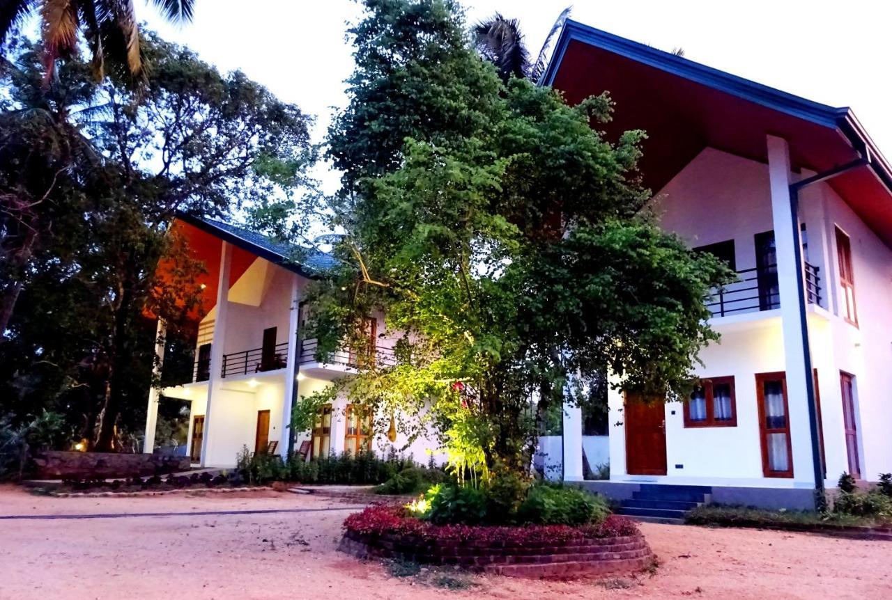 Athkandura Hotel Habarana Ngoại thất bức ảnh